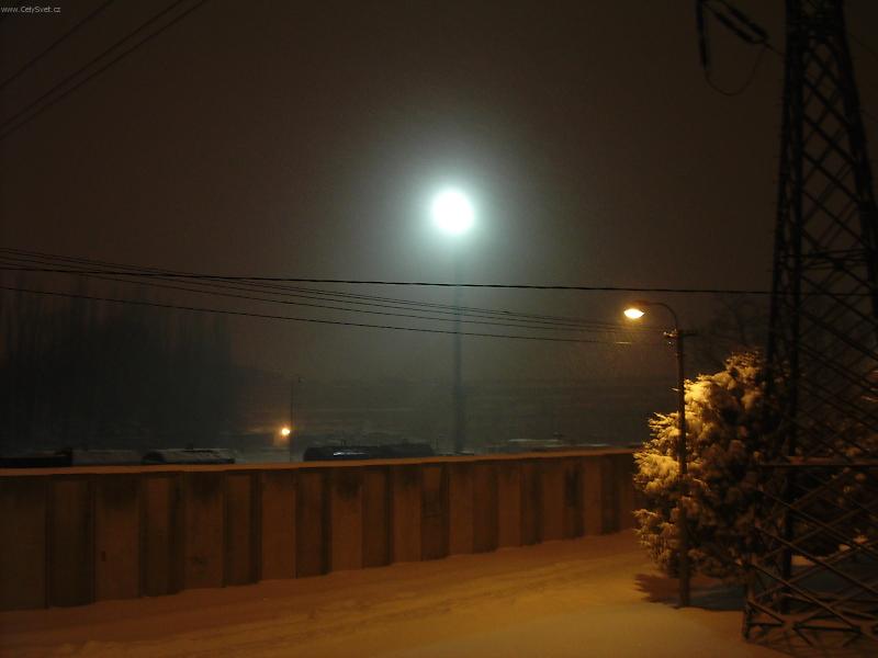 Foto: nocn� V�tkovice-pohled z okna