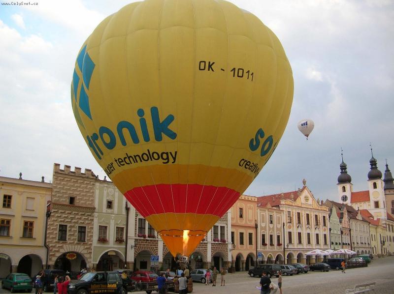 Foto: Bal�n-Za 5000k� z Tel�e p��mo do nebe...
