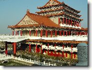 komplex chr�m� u m�sta Tainan  ( Taiwan )